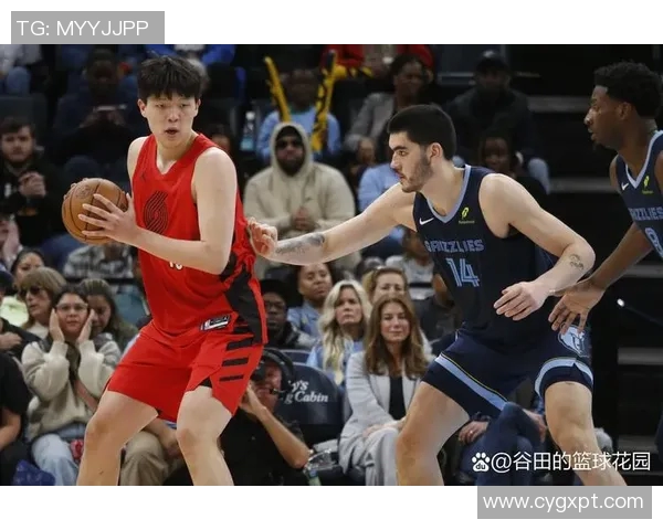 老鹰队与开拓者队激战正酣谁能在这场对决中笑到最后